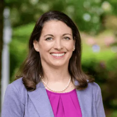Kelly Crenshaw - TMS psychiatrist in Cary