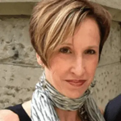 Jennifer E - TMS Psychologist in Oak Brook