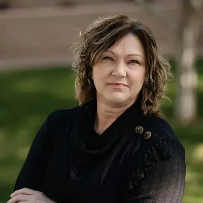 Kelly Payne - TMS psychiatrist in Peoria