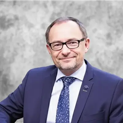Robert G - Psychiatrist in Newport Beach