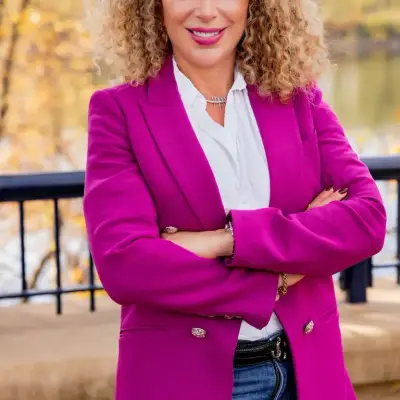 Teesha Huertas - TMS psychiatrist in Glastonbury
