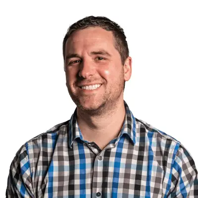 Andrew Segraves - TMS psychiatrist in Leawood