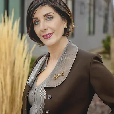 Leila Nazparvar