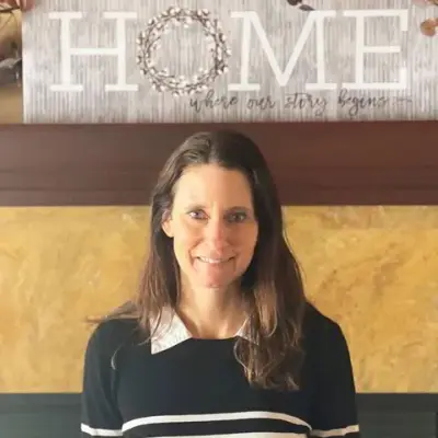 Laura Rear - TMS Therapist in Clancy